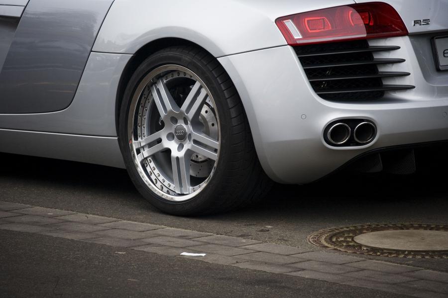 Детали экстерьера Audi R8 by Edo Competition 2007 года  (фото 2 из 19)